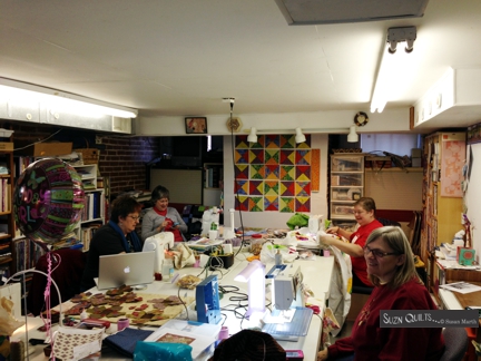 Suzn+Quilts+Rosemarys+2015+group